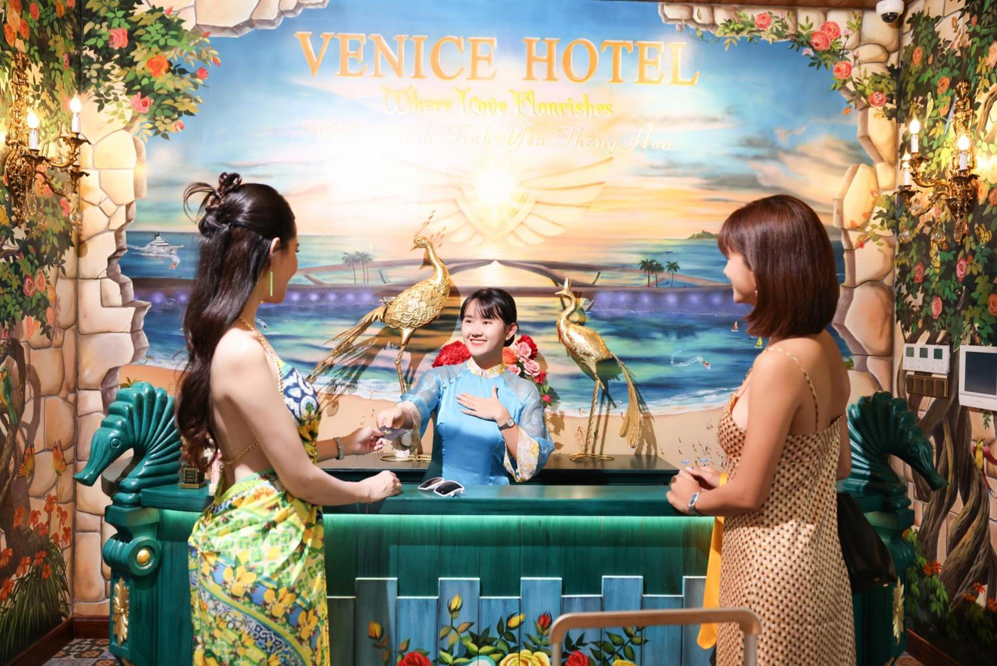 Venice Hotel Phu Quoc - Free Airport Shuttle & Sunset Town Tour Buitenkant foto